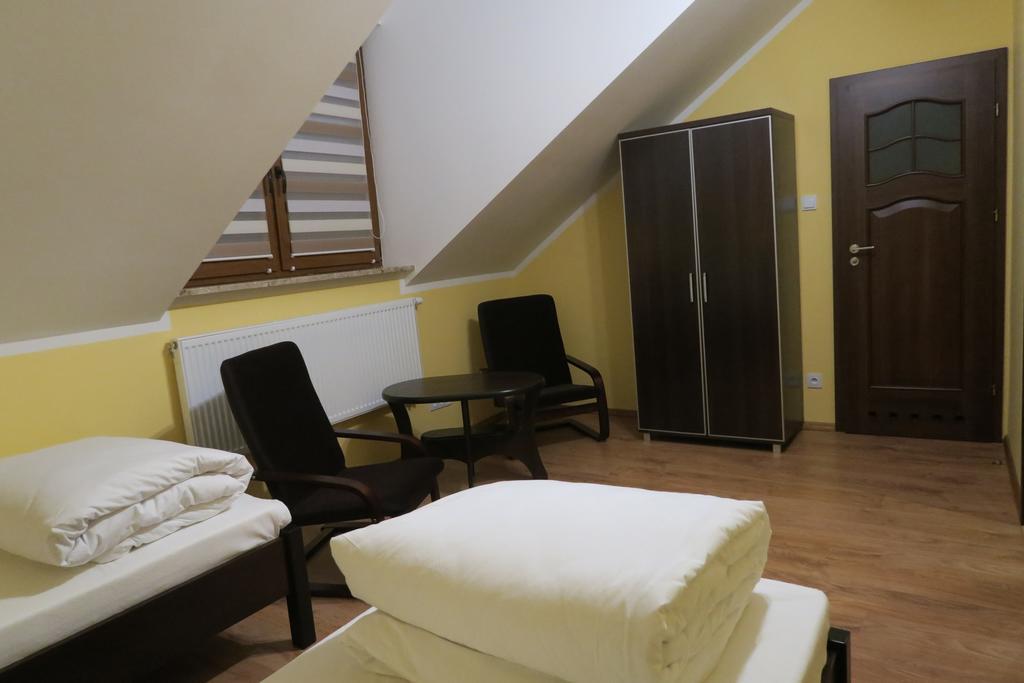 Cztery Pory Roku Pension Białowieża Kamer foto
