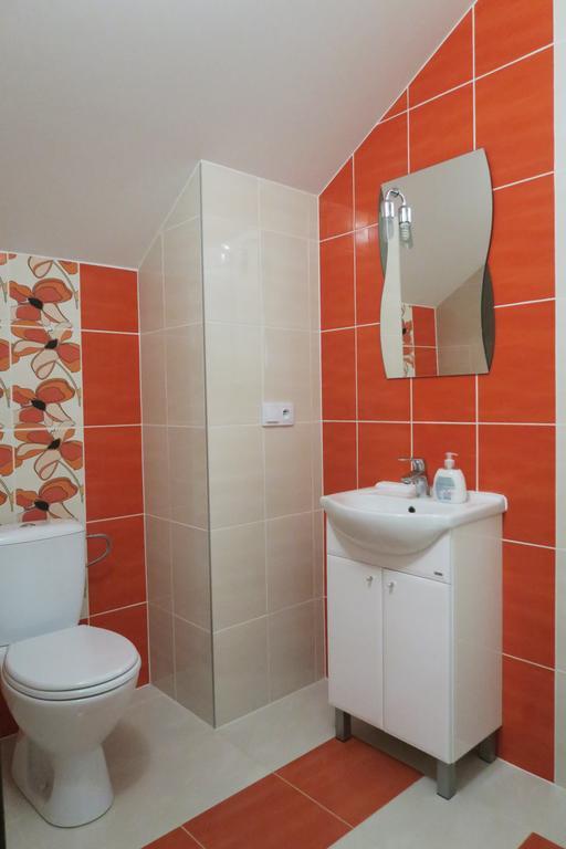 Cztery Pory Roku Pension Białowieża Kamer foto